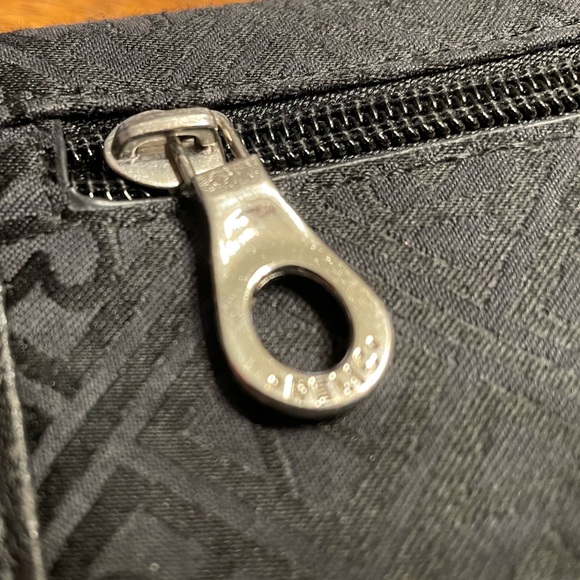 Relic by Fossil Signature Logo Wallet In Black - Picture 6 of 9